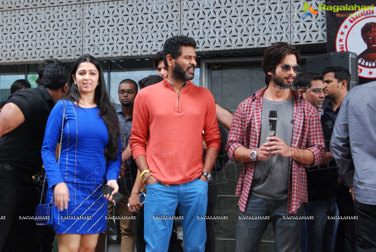 R... Rajkumar Promotions at The Park, Hyderabad