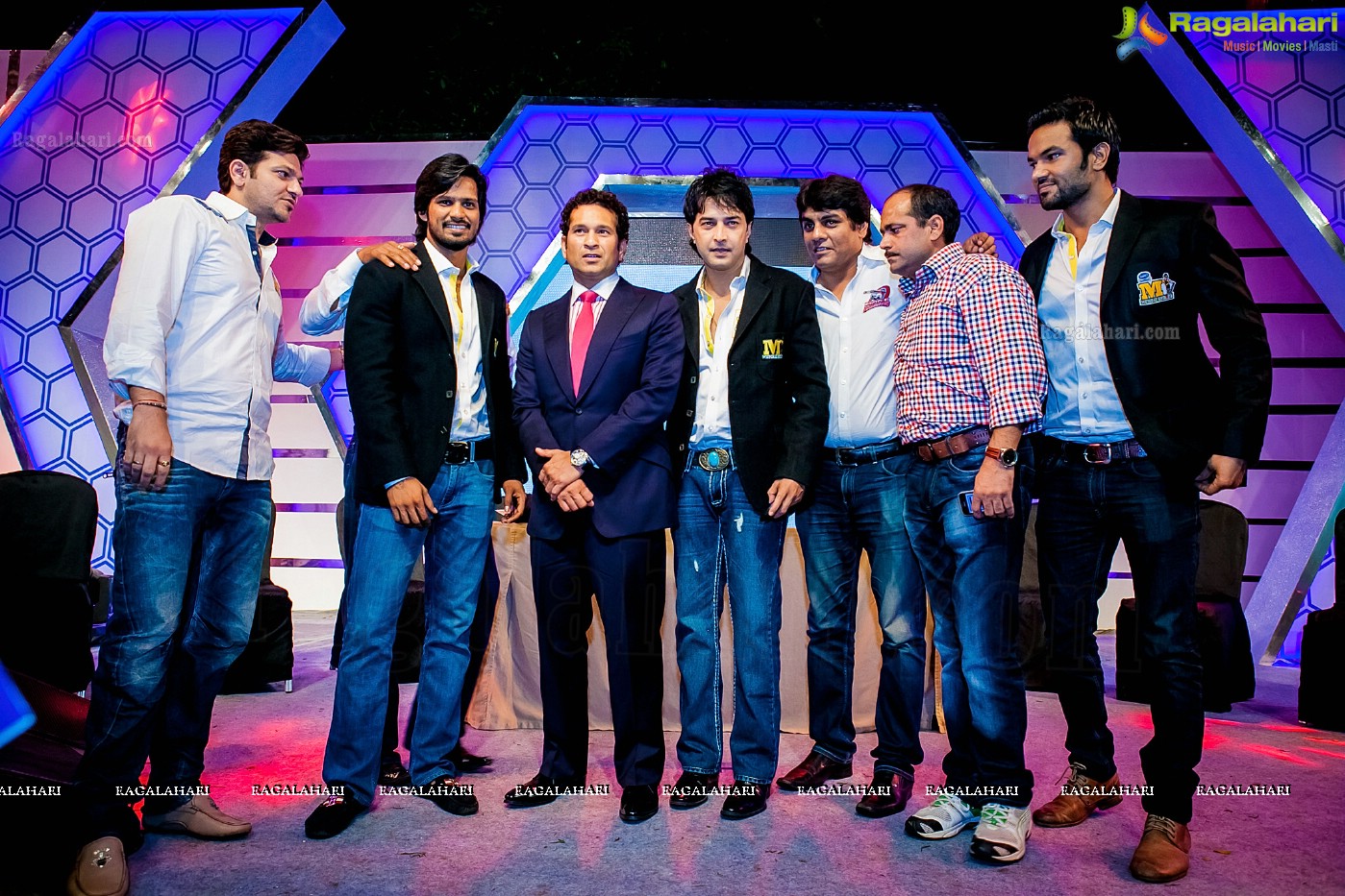 Sachin Tendulkar launches Celebrity Cricket League 4