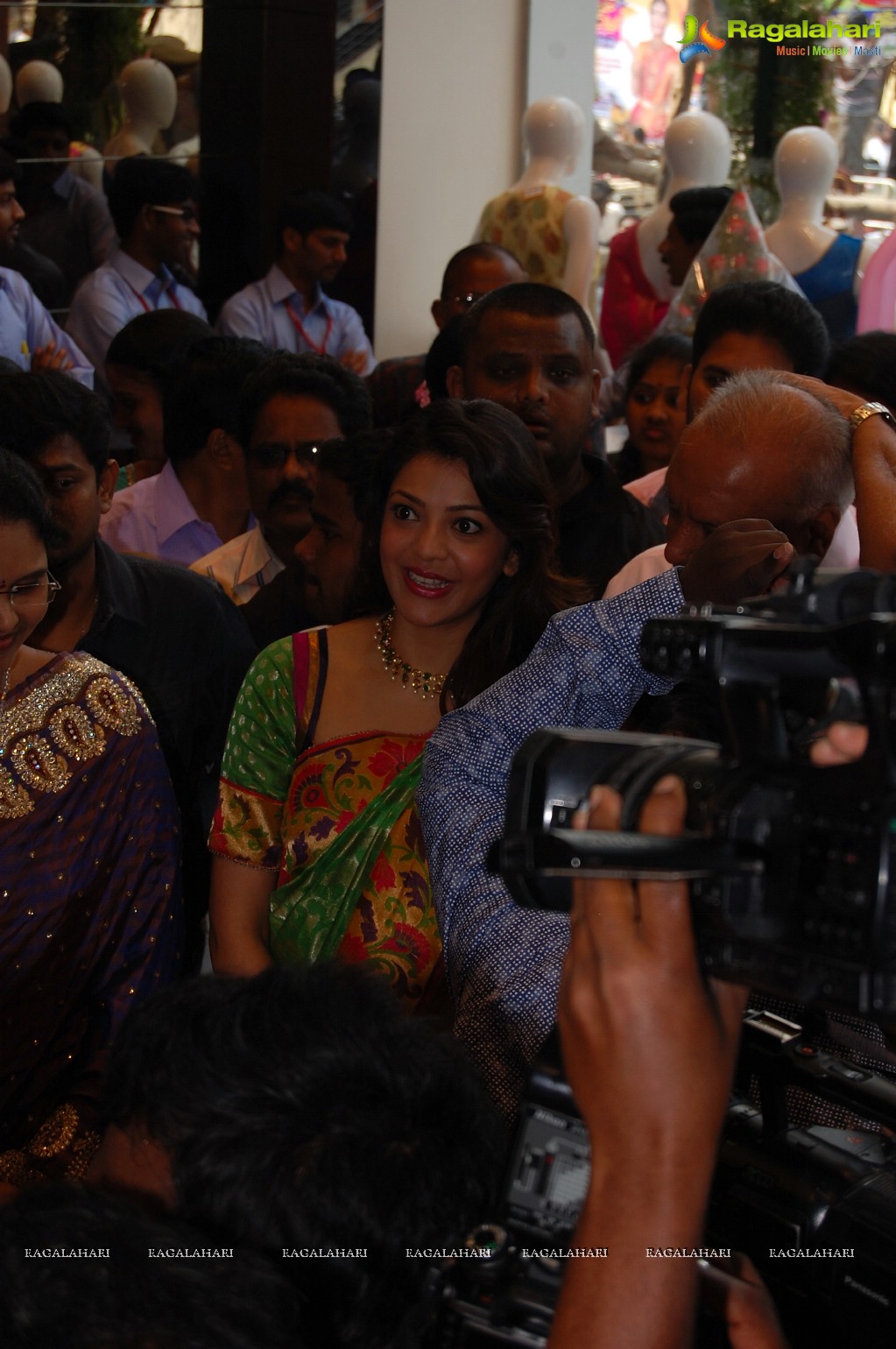 Kajal inaugurates Shree Nikethan at Kakinada