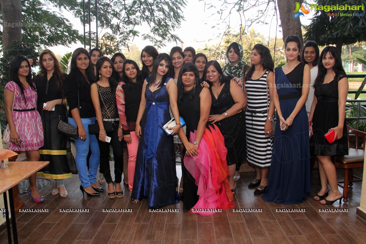 Grand Launch of Stylish Divas by Stuti, Pooja and Sonia at Taj Banjara