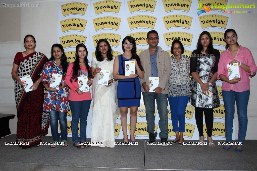 'Ultimate Guide to True Weight Loss' Book Launch by Saloni Aswani