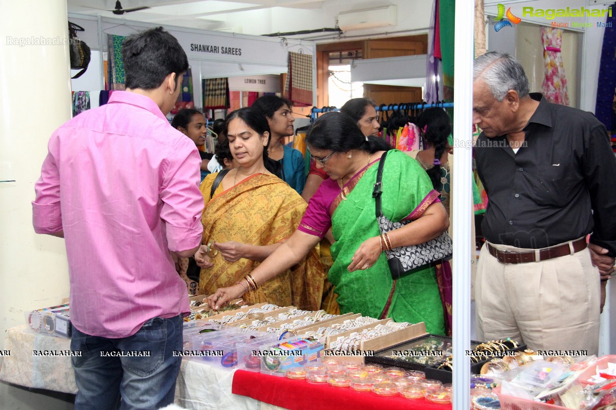 Styles N Weaves Expo at Kamma Sangham (Dec 2013), Hyderabad