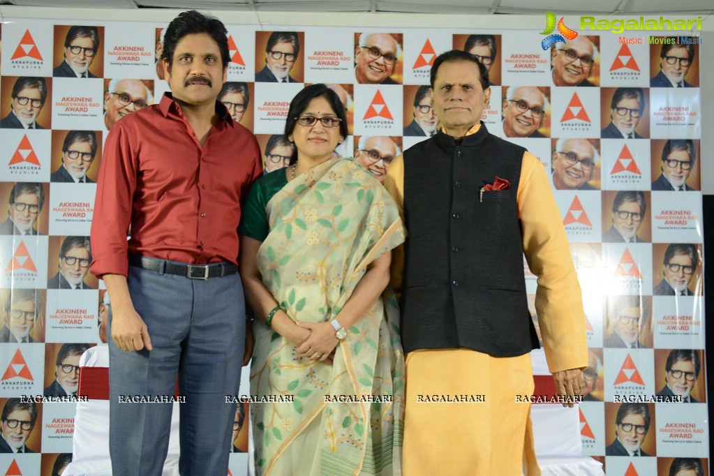 Akkineni Nageswararao Award Announcement (Dec. 2014)