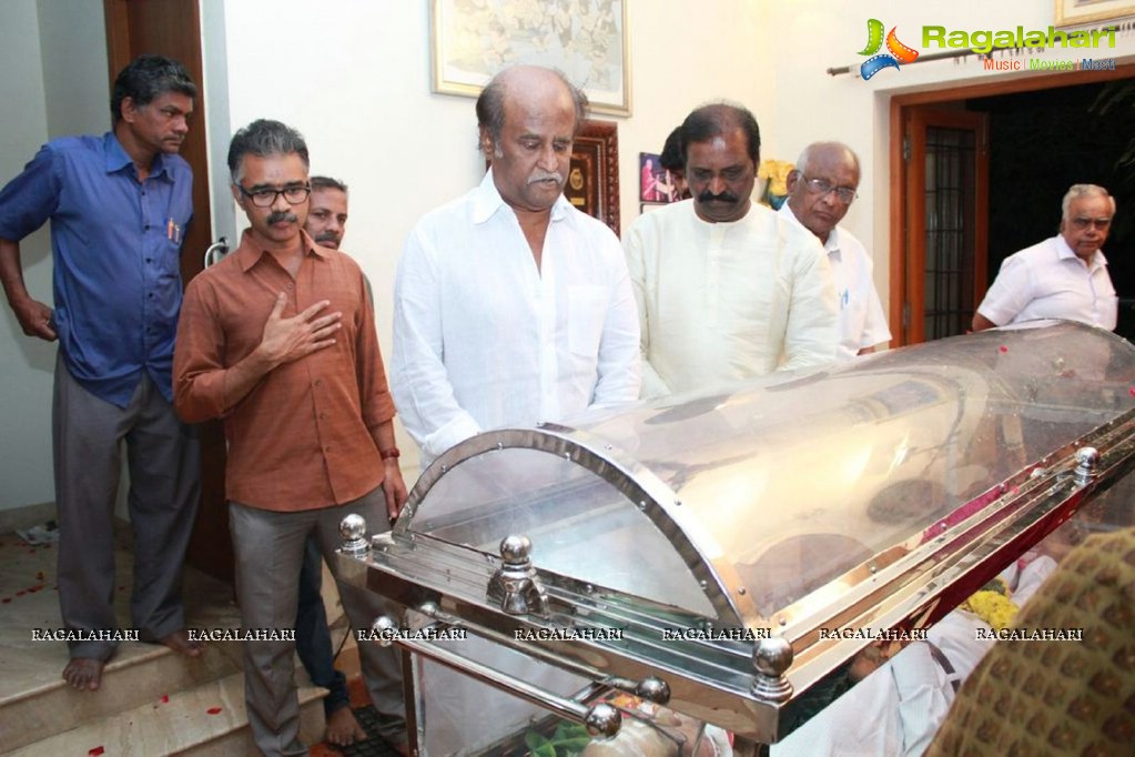 Celebrities pay tributes to K. Balachander