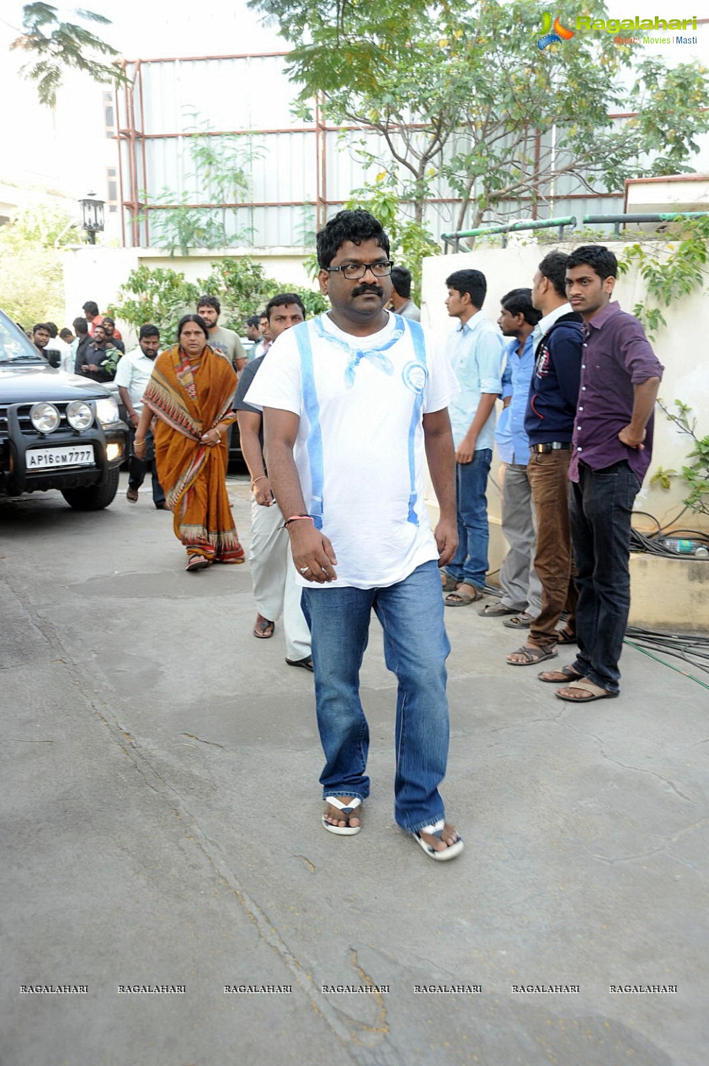 Celebrities pay Homage to Nandamuri Janakiram