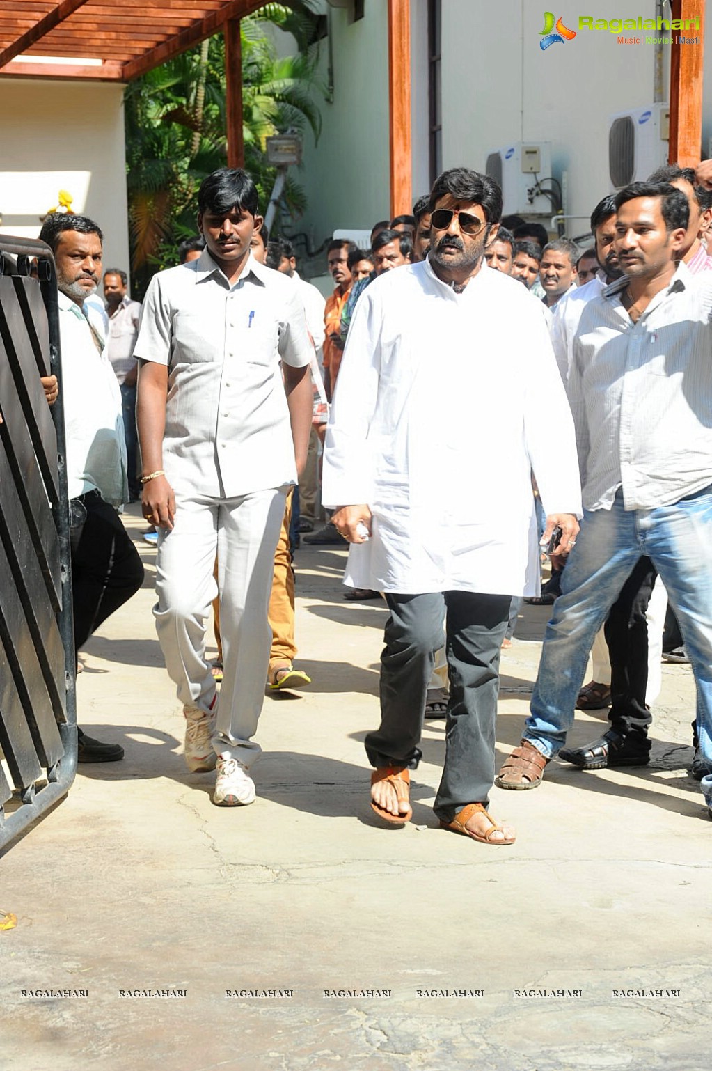 Celebrities pay Homage to Nandamuri Janakiram