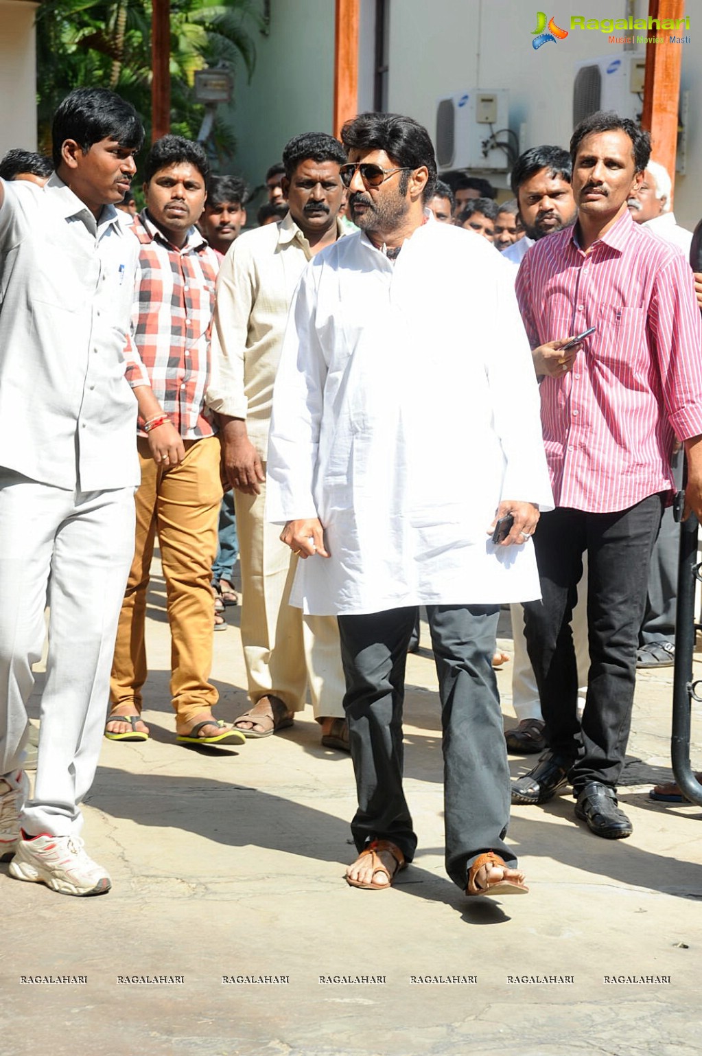 Celebrities pay Homage to Nandamuri Janakiram