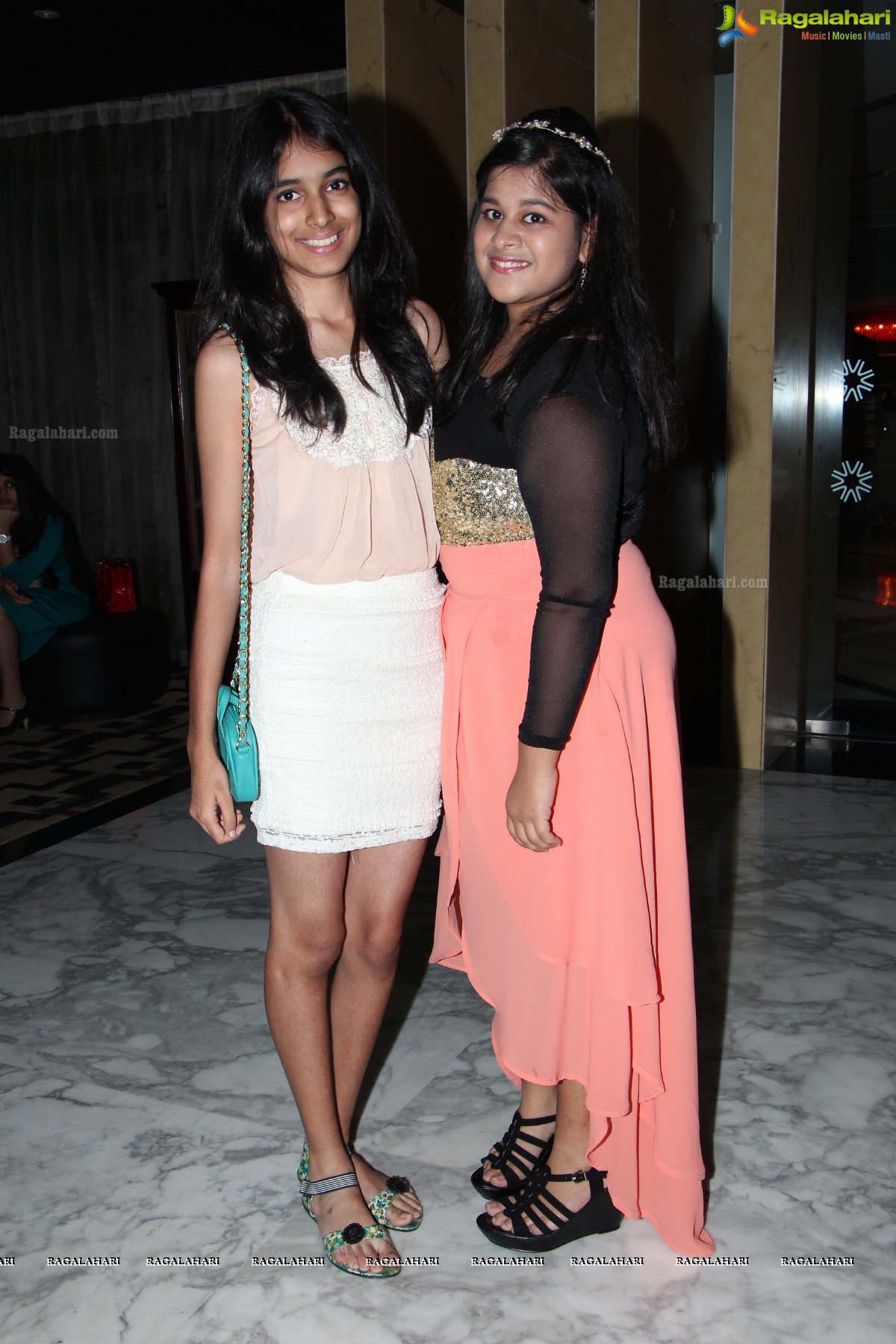 Aakanksha Kedia Tolasariya's Daughter Harshita's Birthday Celebrations 2014 at Taj Vivanta