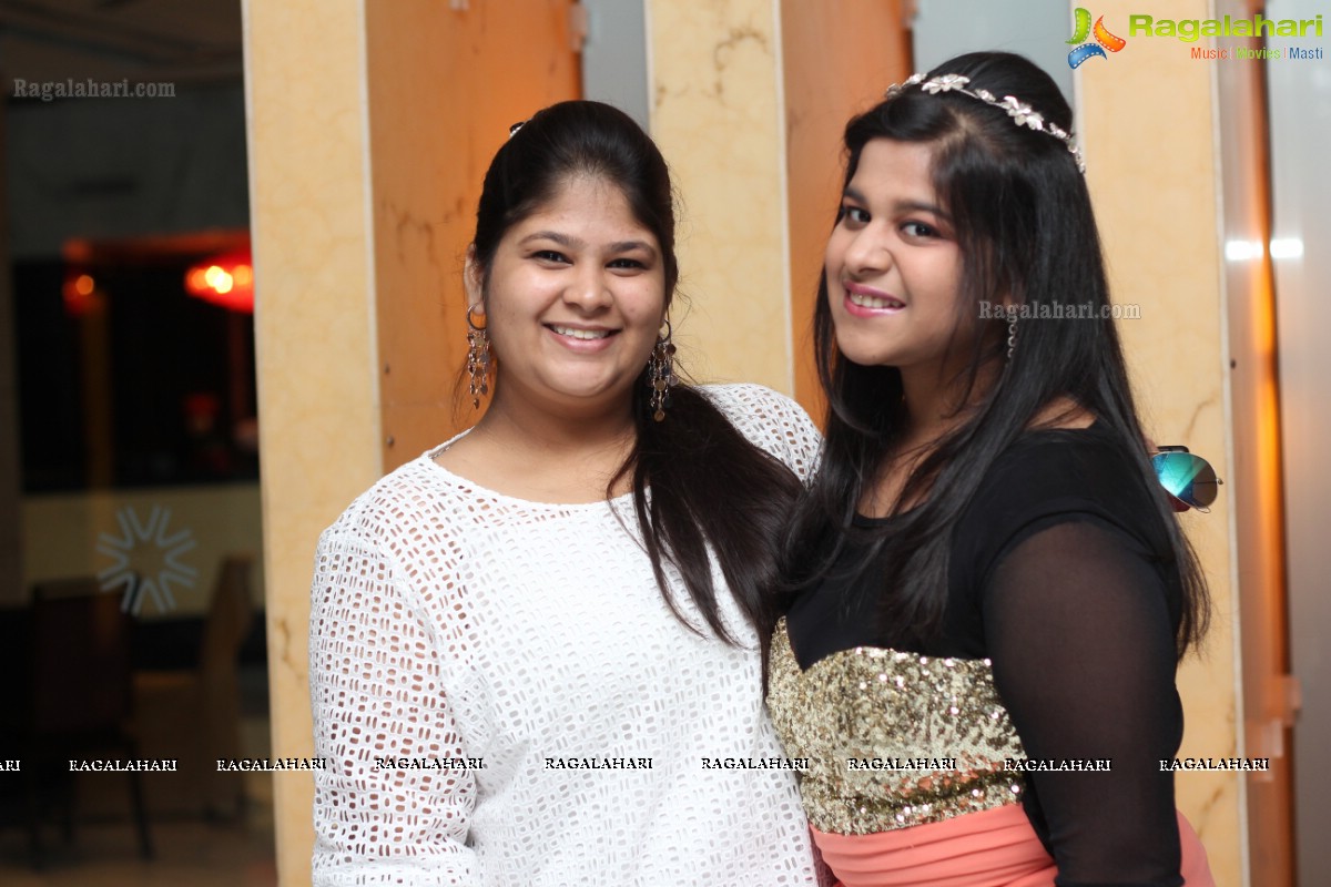 Aakanksha Kedia Tolasariya's Daughter Harshita's Birthday Celebrations 2014 at Taj Vivanta