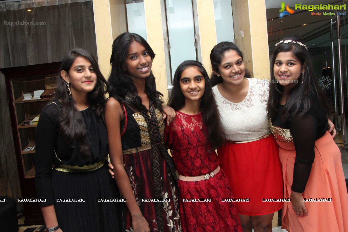 Aakanksha Kedia Tolasariya's Daughter Harshita's Birthday Celebrations 2014 at Taj Vivanta