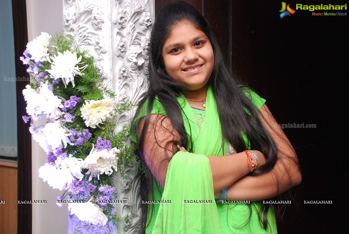 Anupam and Jyothi Mehndi Ceremony and Dholki Geet at Hotel Jalpaan