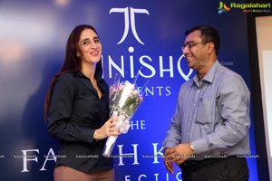 Tanishq Farah Khan Collections