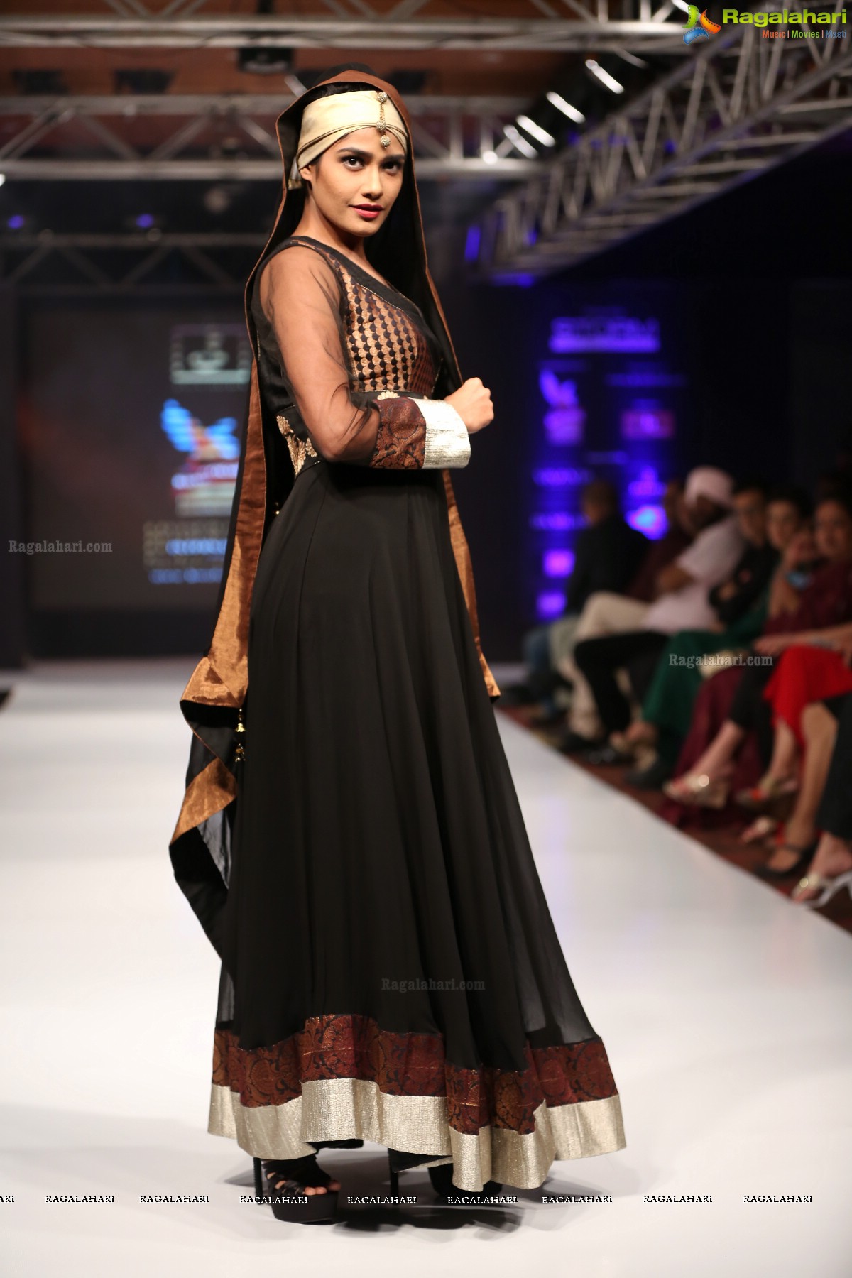 Kingfisher Ultra Hyderabad International Fashion Week Season 4 (Day 1)