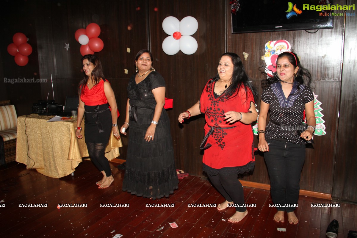 Mom n Kiddos Club Christmas Theme Celebrations 2014