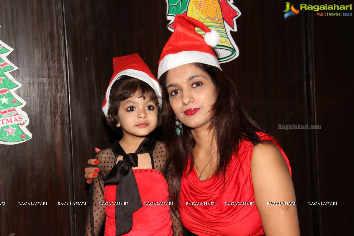 Mom n Kiddos Club Christmas Theme Celebrations 2014