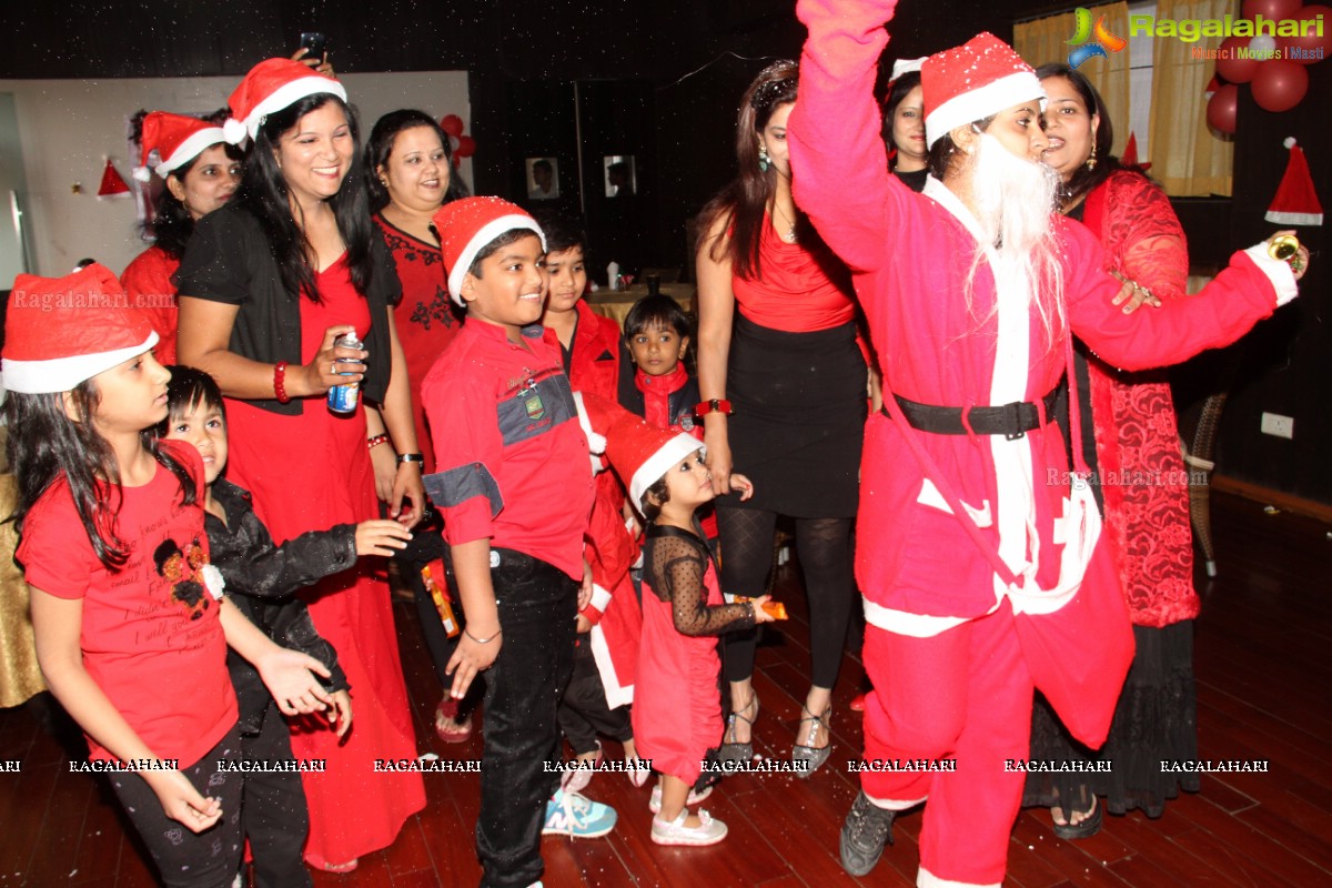 Mom n Kiddos Club Christmas Theme Celebrations 2014