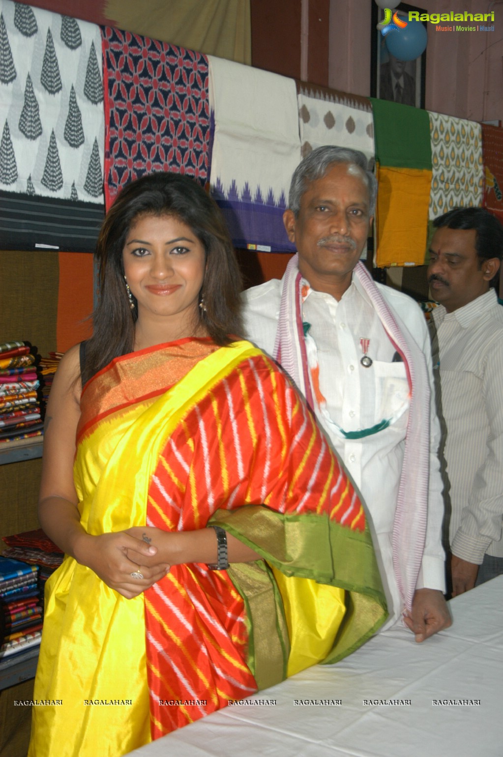 Geethanjali Thasya launches Pochampally IKAT Art Mela in Hyderabad