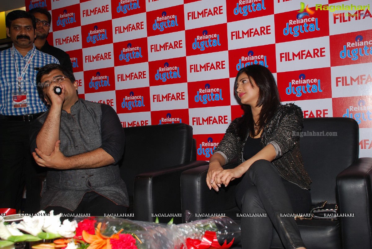 Shruti Haasan at Reliance Digital Filmfare Readers Meet, Hyderabad