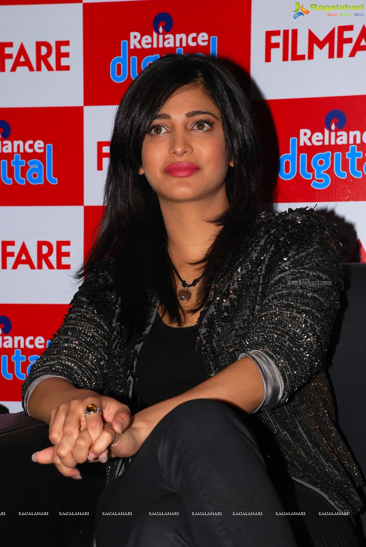 Shruti Haasan at Reliance Digital Filmfare Readers Meet, Hyderabad