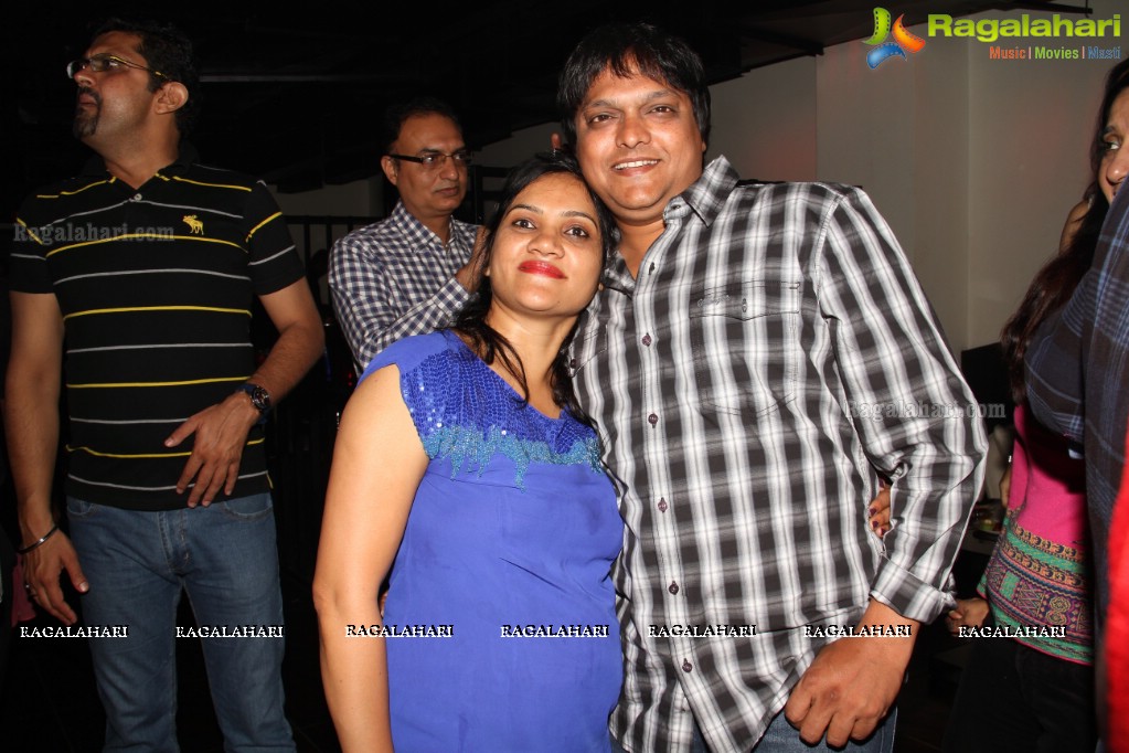 Reunion Party by Dr. Ajay Kumari Tiwari at Bottles and Chimney