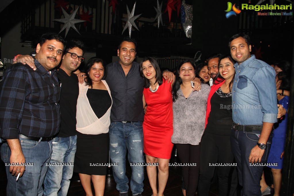 Reunion Party by Dr. Ajay Kumari Tiwari at Bottles and Chimney