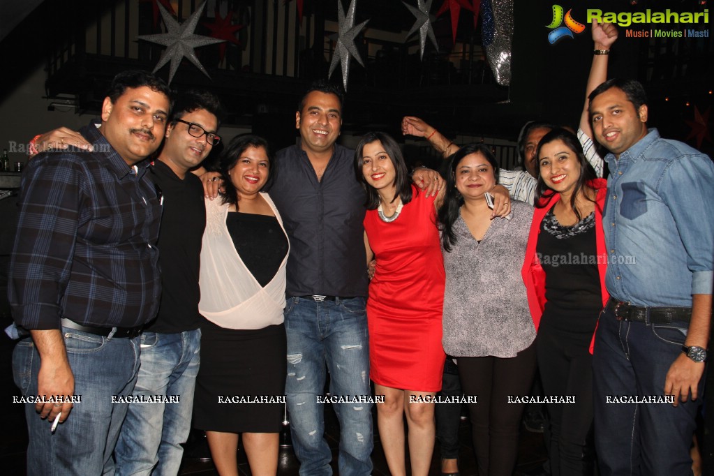 Reunion Party by Dr. Ajay Kumari Tiwari at Bottles and Chimney