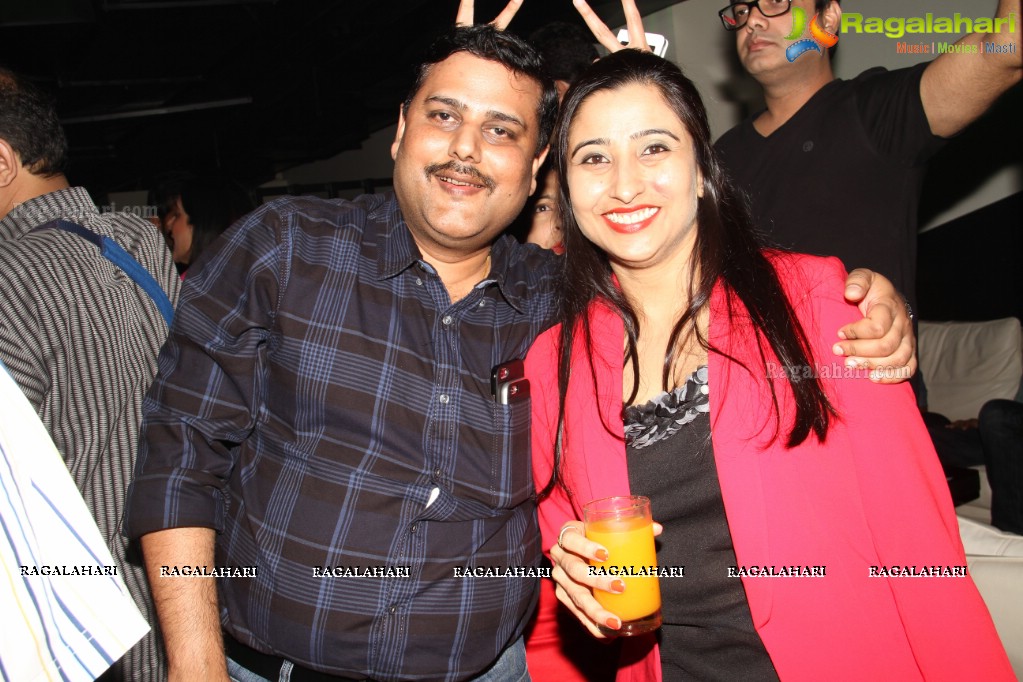 Reunion Party by Dr. Ajay Kumari Tiwari at Bottles and Chimney