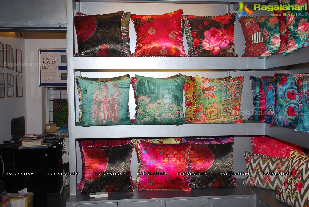 Shaher an exhibition of Varanasi Sarees at Good Earth