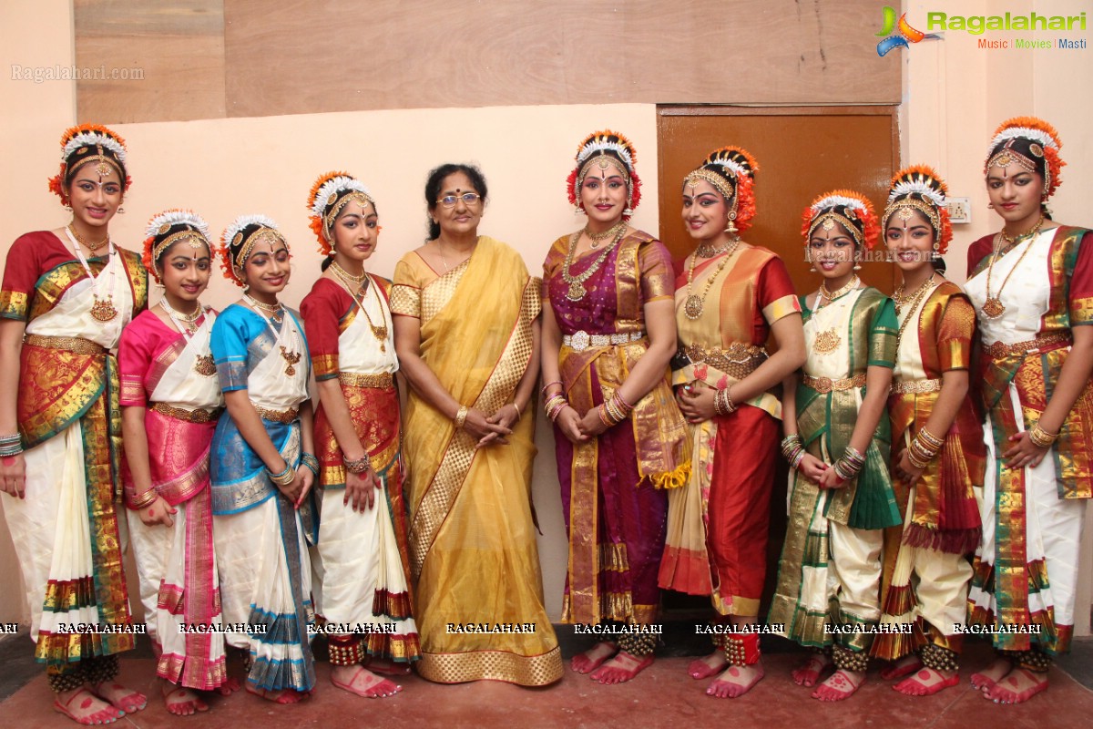 Kuchipudi Dance Performance by Sridevi Chalagalla and Chinmayi Mungara