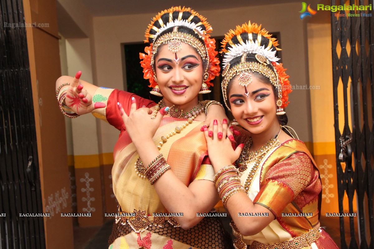 Kuchipudi Dance Performance by Sridevi Chalagalla and Chinmayi Mungara