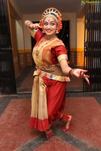 Kuchipudi Dance