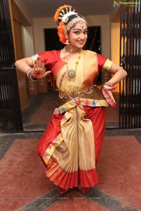 Kuchipudi Dance