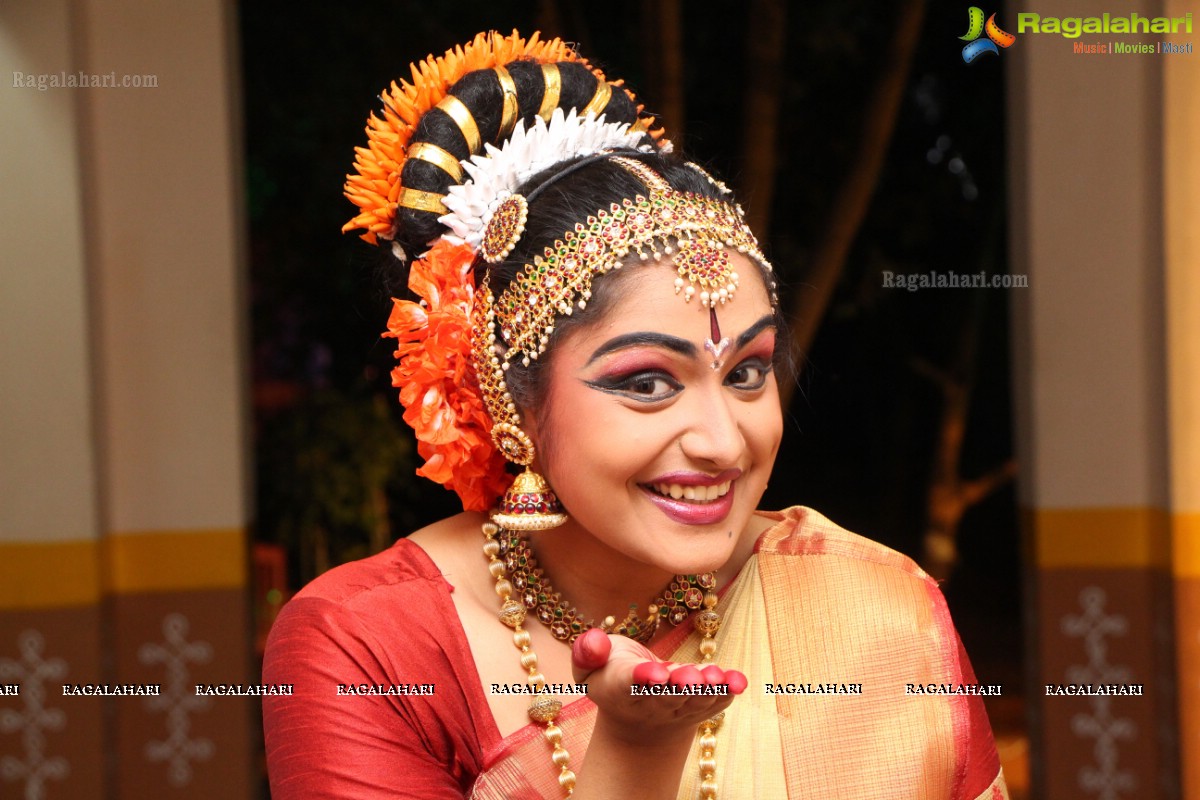 Kuchipudi Dance Performance by Sridevi Chalagalla and Chinmayi Mungara