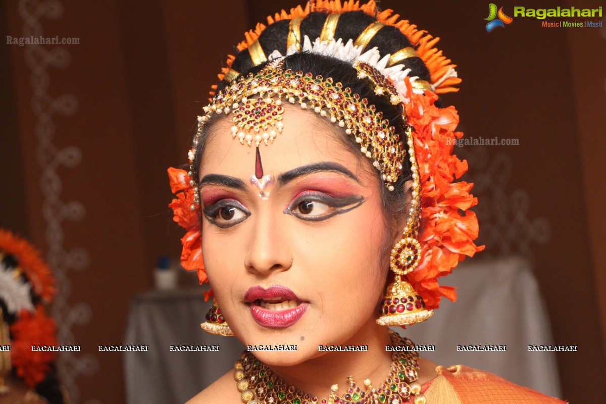 Kuchipudi Dance Performance by Sridevi Chalagalla and Chinmayi Mungara