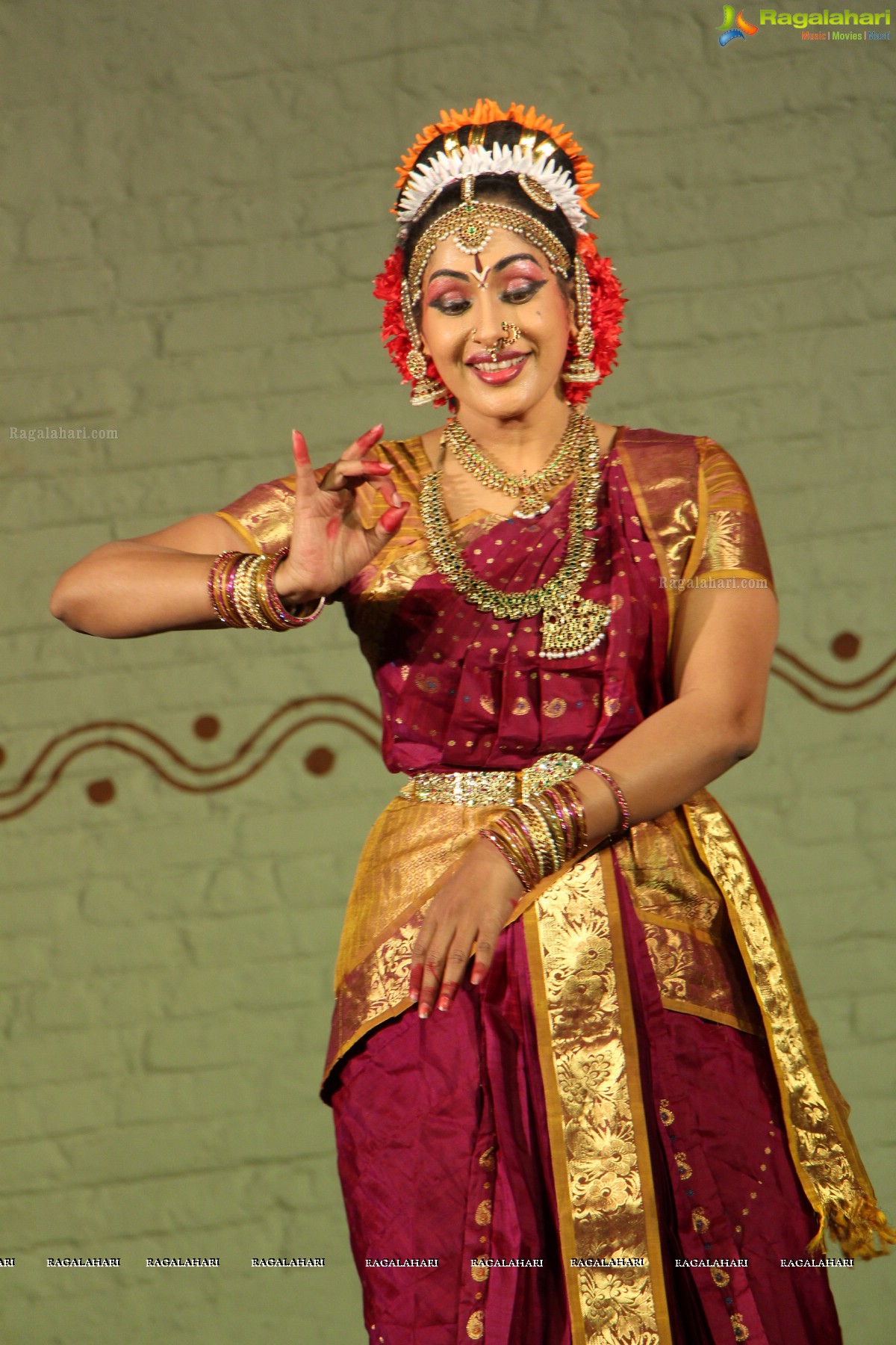 Kuchipudi Dance Performance by Sridevi Chalagalla and Chinmayi Mungara