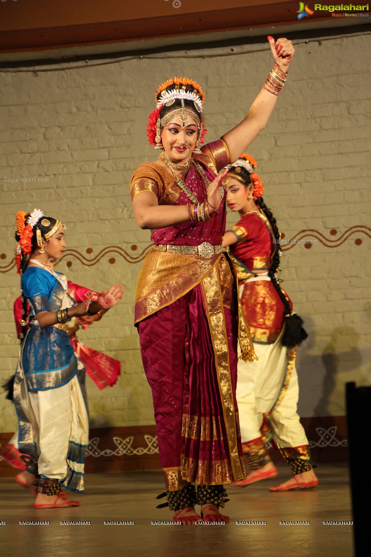 Kuchipudi Dance Performance by Sridevi Chalagalla and Chinmayi Mungara