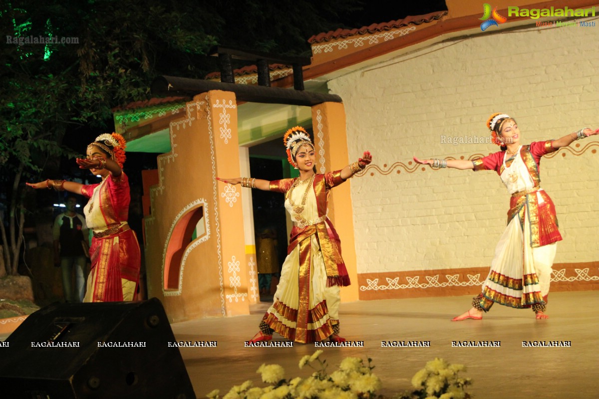 Kuchipudi Dance Performance by Sridevi Chalagalla and Chinmayi Mungara