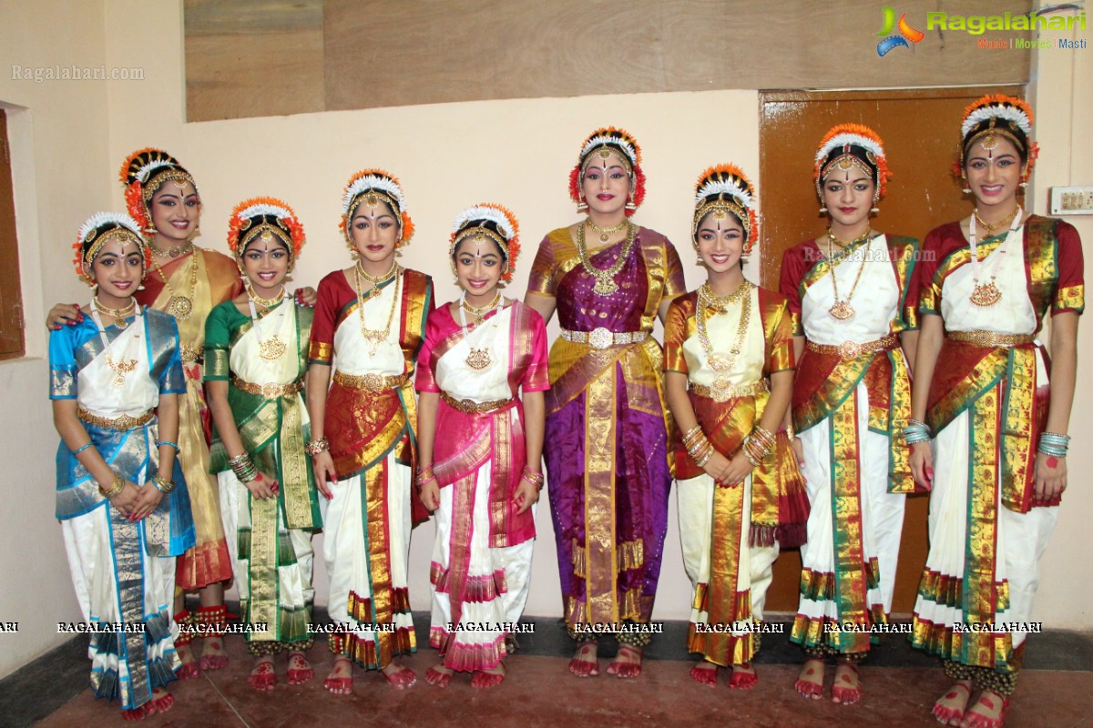 Kuchipudi Dance Performance by Sridevi Chalagalla and Chinmayi Mungara