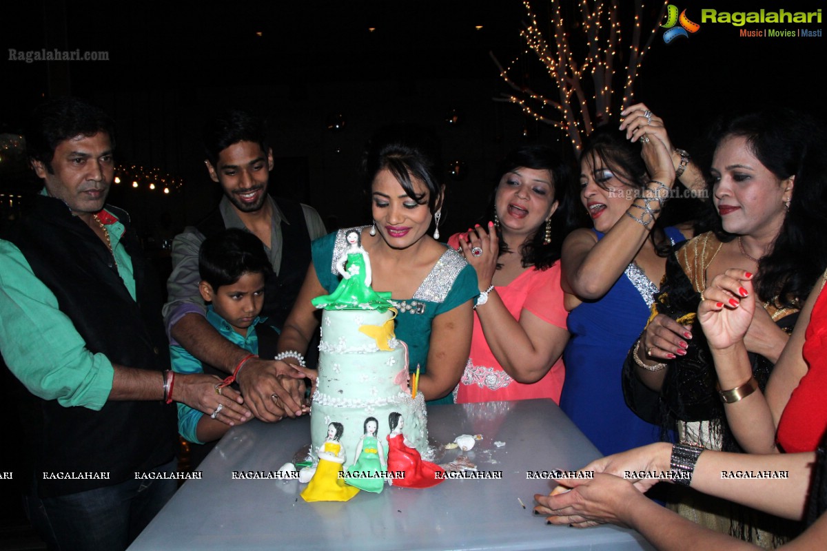 Sushila Bokadiya's Birthday Bash 2014