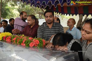 Celebs pay homage to Ranganath