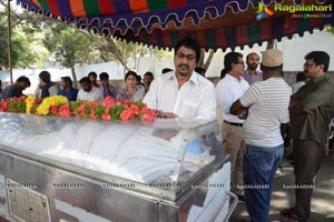 Celebs pay homage to Ranganath