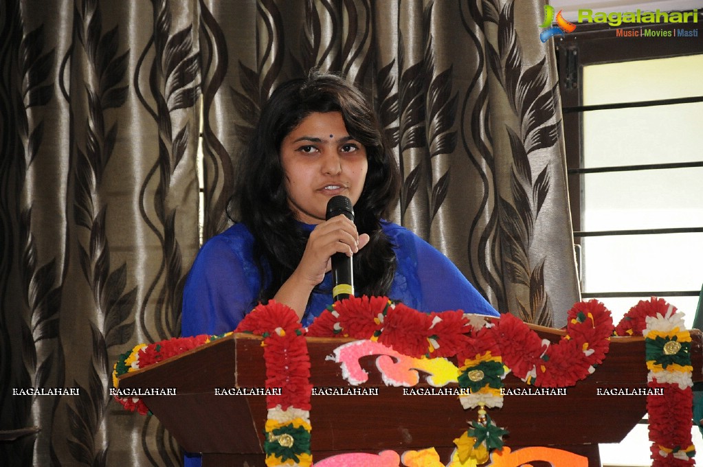 Bhavan's Vivekananda College Languages Day Celebrations