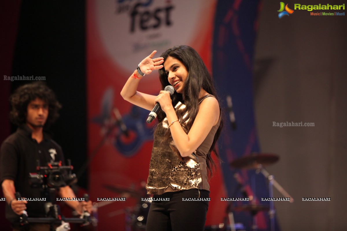 Devi Sri Prasad Live Music Concert at ACT Sky Fest 2015, Gachibowli Athletic Stadium, Hyderabad