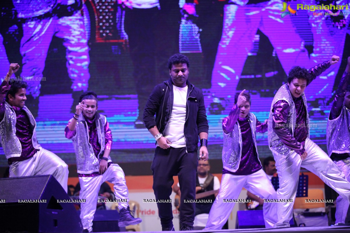 Devi Sri Prasad Live Music Concert at ACT Sky Fest 2015, Gachibowli Athletic Stadium, Hyderabad