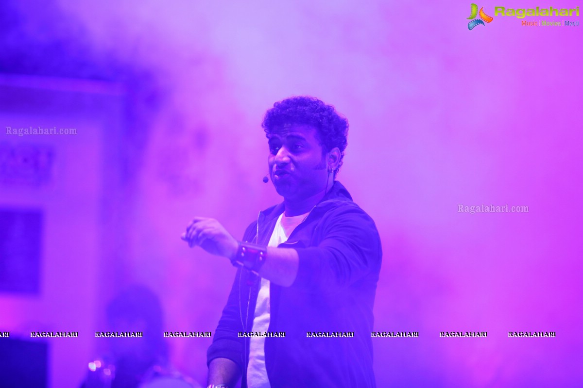 Devi Sri Prasad Live Music Concert at ACT Sky Fest 2015, Gachibowli Athletic Stadium, Hyderabad