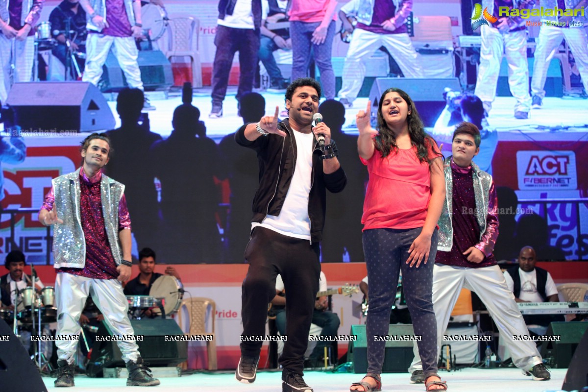 Devi Sri Prasad Live Music Concert at ACT Sky Fest 2015, Gachibowli Athletic Stadium, Hyderabad