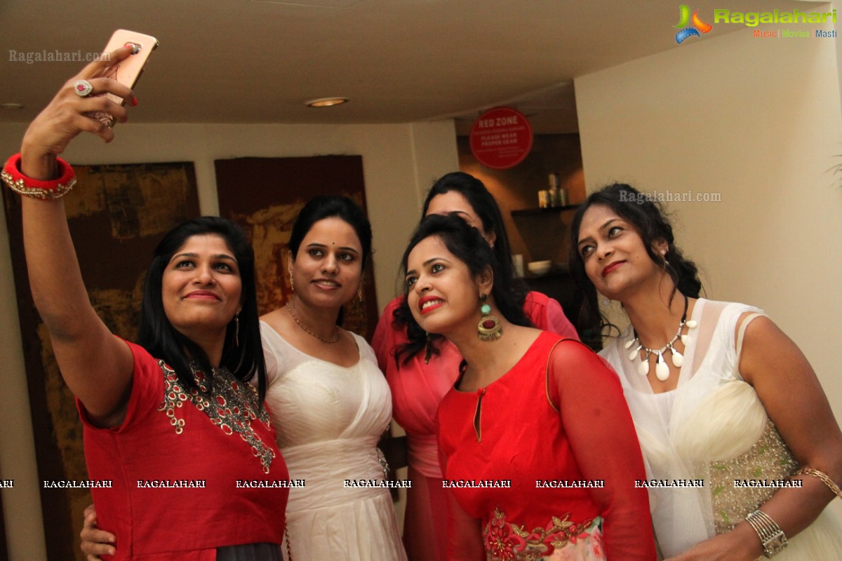 Divinos Ladies Club  Pre-Christmas Party at Radisson Blu Plaza, Hyderabad