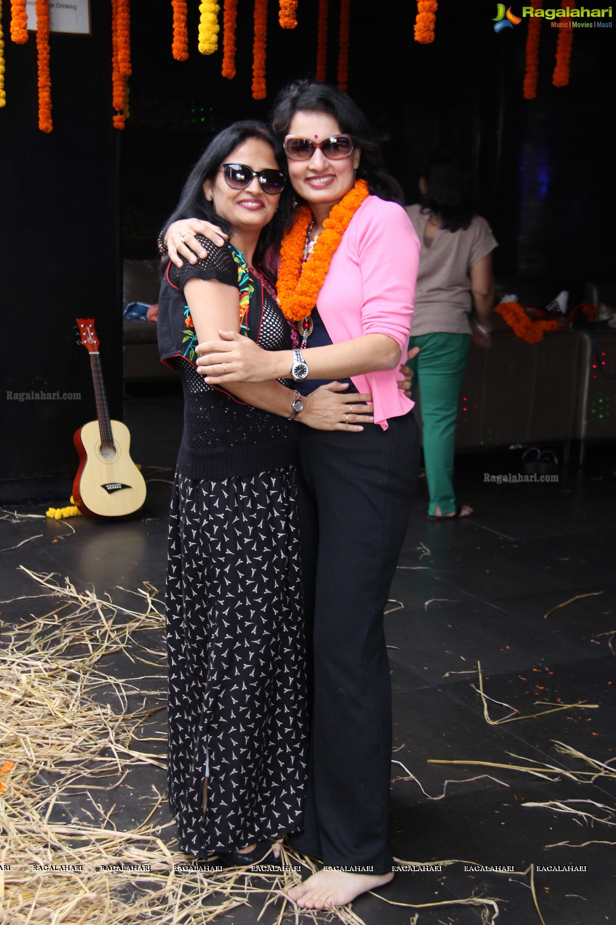 Get Together Party Hosted by Rajshree and Mridula at Spoil - Theme - Dum Maro Dum, Hyderabad