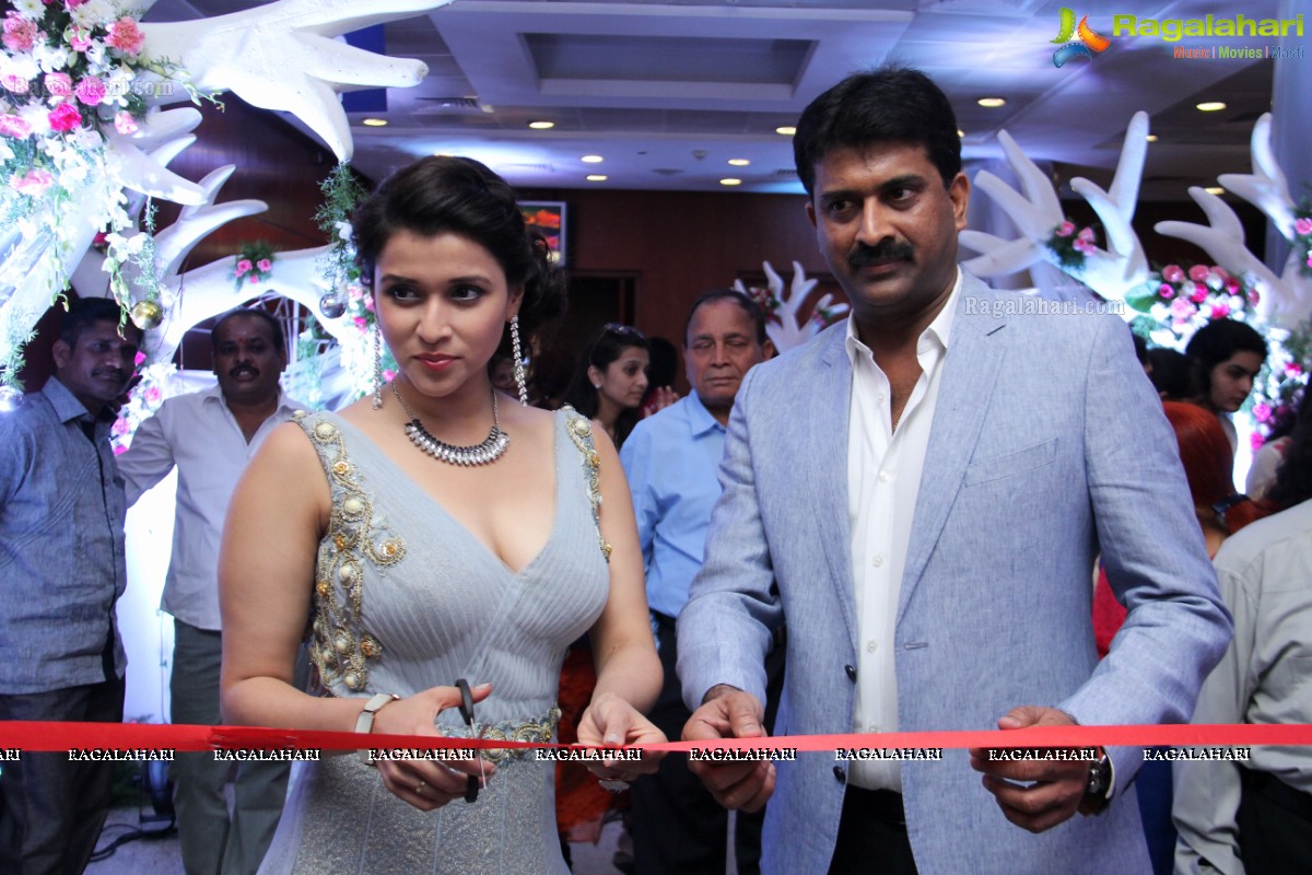 Mannara Chopra launches Hi Life Exhibition at Novotel (HICC), Hyderabad