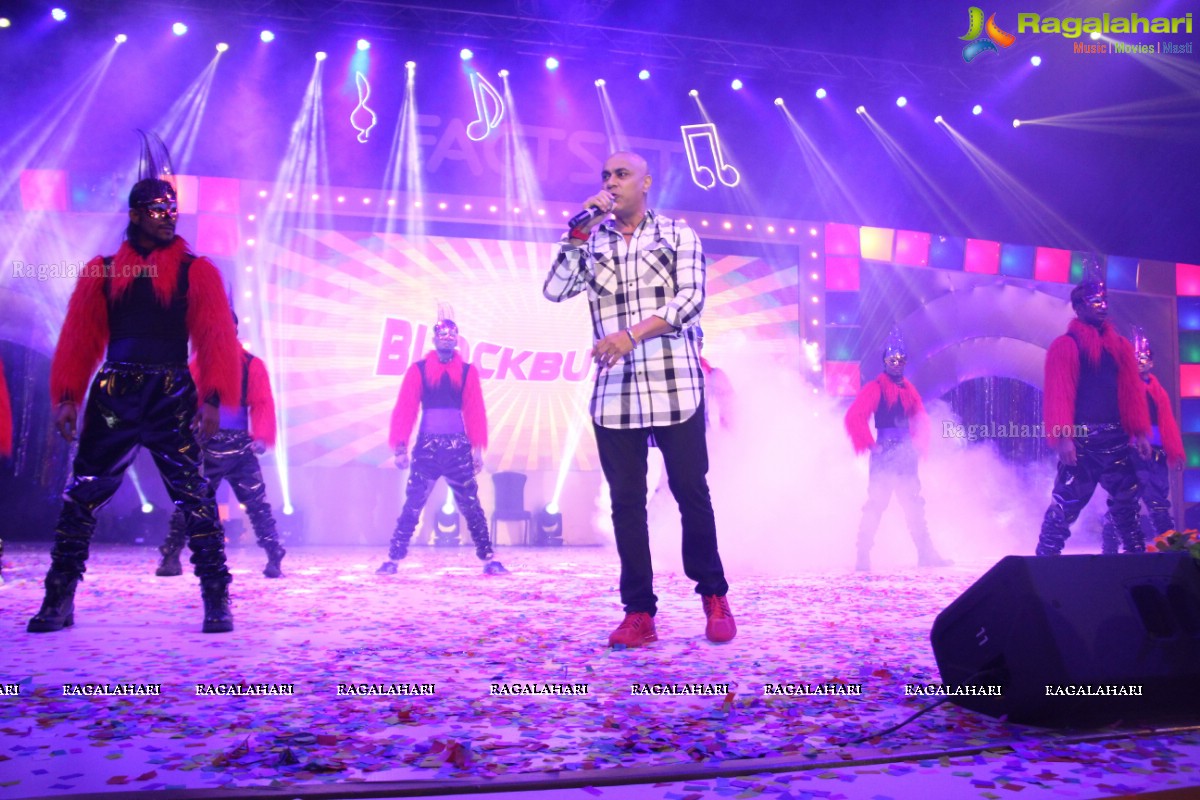 FactSet Annual Day - Baba Sehgal performs, and several employees pledge their eyes during the event